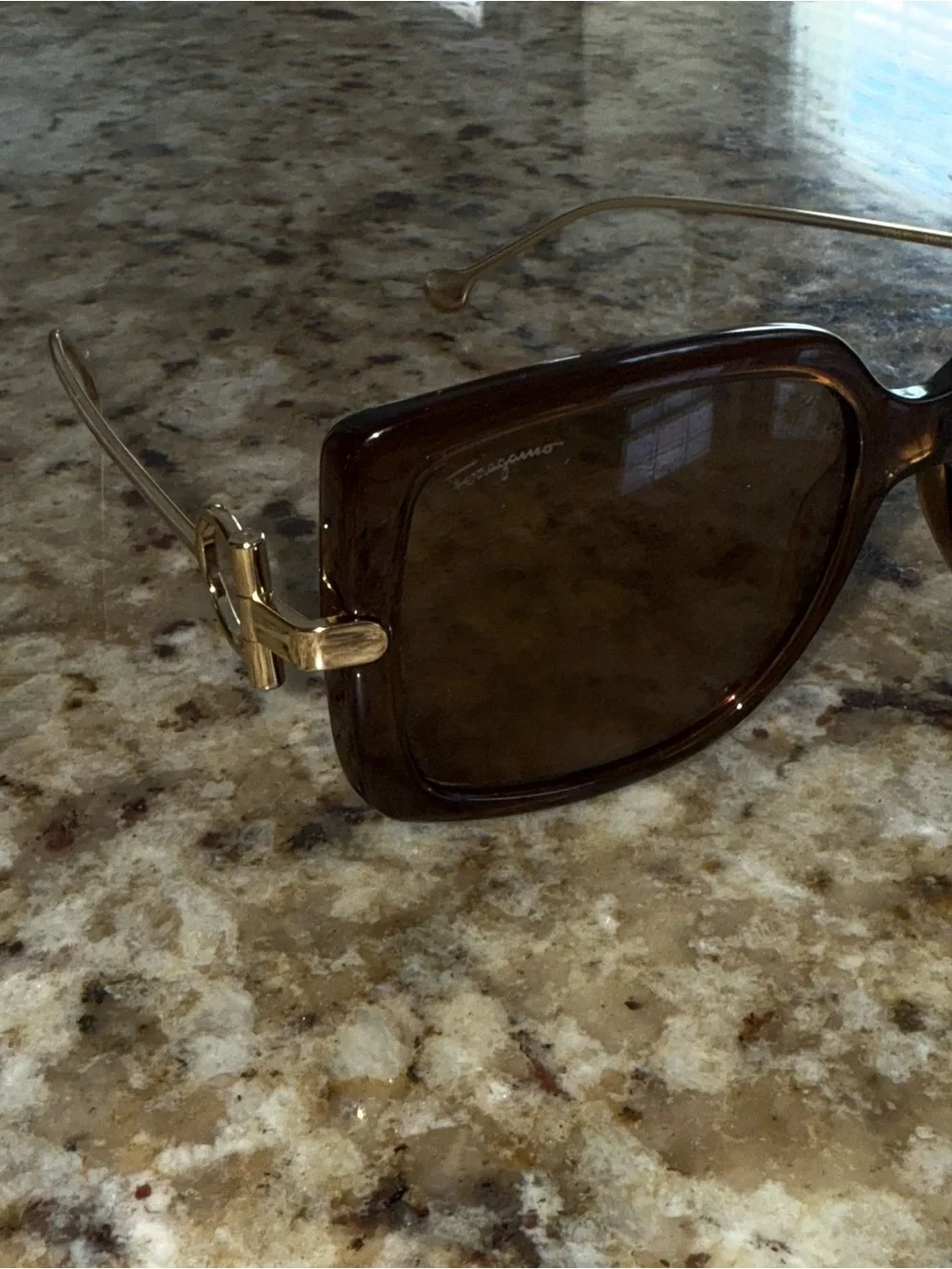 New Salvatore Ferragamo Square Signature Designer Sunglasses Brown Gold 2506-32